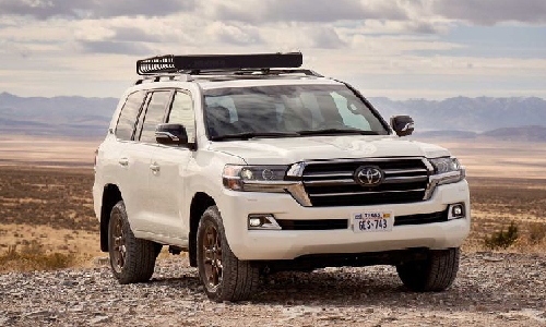 Cận cảnh Toyota Land Cruiser Heritage Edition giới hạn 1200 chiếc 