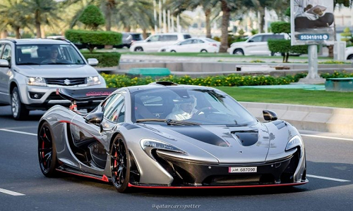 Đại gia Dubai chi 16,1 tỷ đồng độ siêu xe McLaren P1 Project 300 