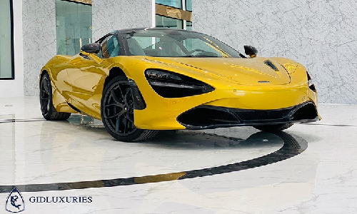 Thông quan siêu xe McLaren 720S Spider màu độc về Việt Nam