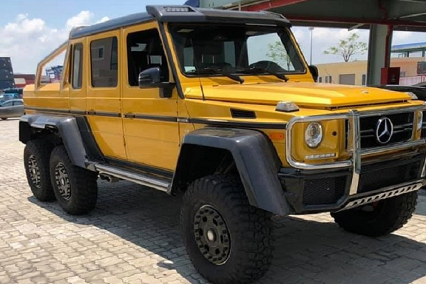 Cận cảnh Mercedes-Benz G63 hơn 47 tỷ Việt Nam độ ống xả 340 triệu đồng