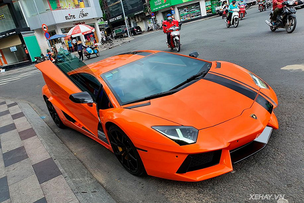 Ngắm "siêu bò" Lamborghini Aventador LP700-4 tiền tỷ ở Sài Gòn