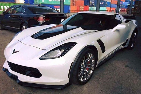 Chevrolet Corvette C8 2020 về Việt Nam, hơn 8 tỷ đồng