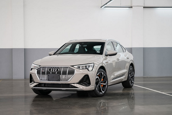 Audi e-tron Sportback bán ra từ 4,6 tỷ đồng tại Thái Lan