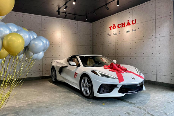 Đại gia Cần Thơ mời dân mê xe lái Chevrolet Corvette 2020 tiền tỷ