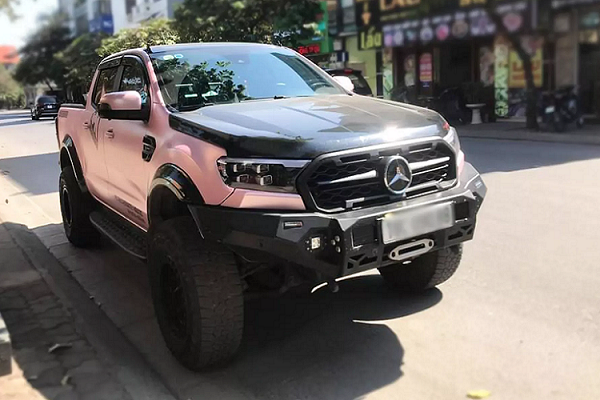 Ford Ranger độ bán tải hạng sang Mercedes-Benz tại Nam Định