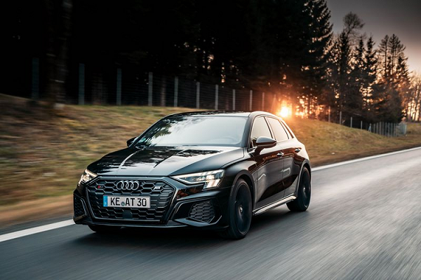 Audi S3 Sportback 2021 “nóng bỏng” với gói sức mạnh 365 mã lực 