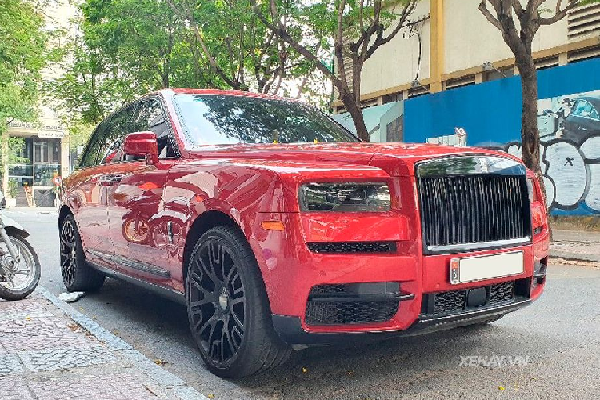 Rolls-Royce Cullinan hơn 40 tỷ với trang bị duy nhất tại Việt Nam