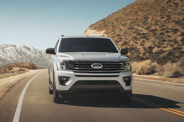 "Soi" Ford Expedition 2021 phiên bản giá rẻ, từ hơn 1 tỷ đồng