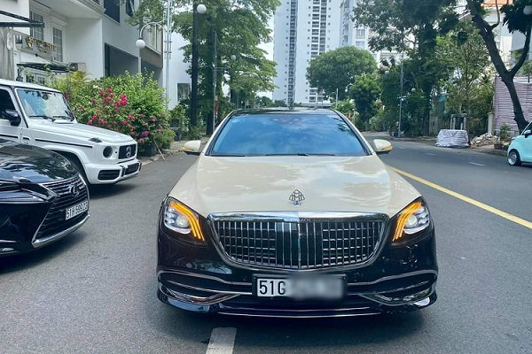 Mercedes-Maybach S450 mới chạy 3 năm, đã "bay" 2,5 tỷ ở Sài Gòn