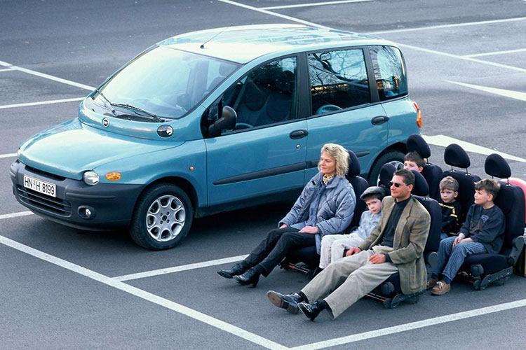 Fiat Multipla - mẫu xe gia đình kỳ lạ và xấu xí nhất thế giới