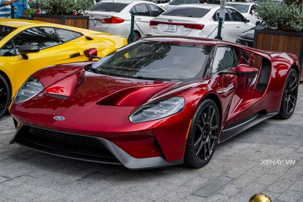 Cận cảnh Ford GT Liquid Red giá hơn 30 tỷ ở TP HCM