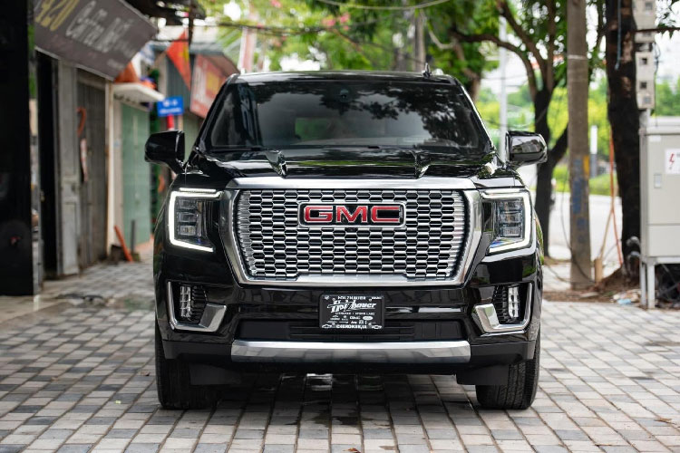 Đại gia Quảng Ninh tậu thêm "khủng long" GMC Yukon gần 10 tỷ