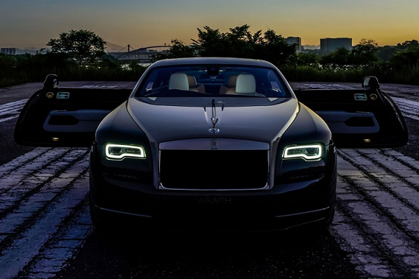 "Đập thùng" kiệt tác Rolls-Royce Wraith Eagle VIII về Việt Nam