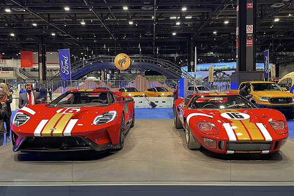 Chi tiết siêu xe Ford GT Alan Mann Heritage Edition bản đặc biệt 