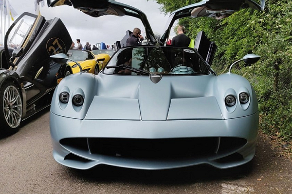 Ngắm Pagani Huayra Codalunga hơn 170 tỷ đồng “bằng xương bằng thịt”