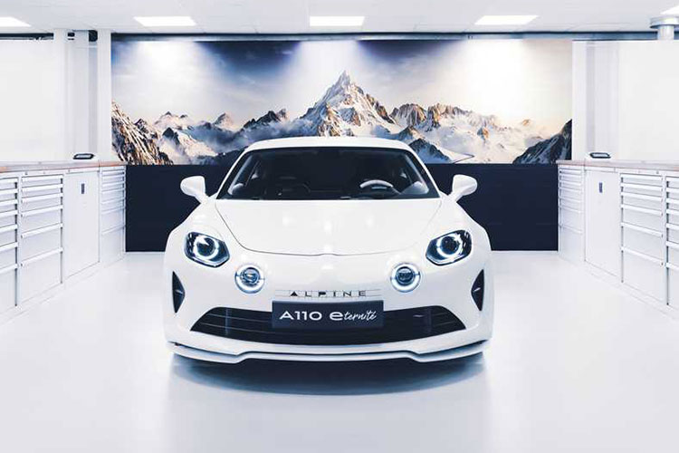 "Soi" Alpine A110 E-Ternite chạy điện thể thao, chạy 420 km/lần sạc