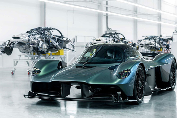 Chi tiết siêu xe Aston Martin Valkyrie hơn 73 tỷ đồng ngoài đời thực