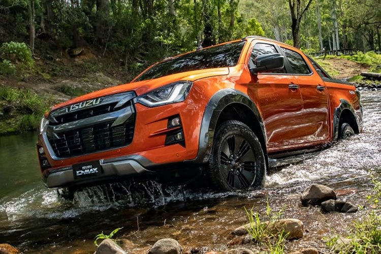 Isuzu D-Max "ế chổng vó" tại Việt Nam, sắp có bản nâng cấp 2023