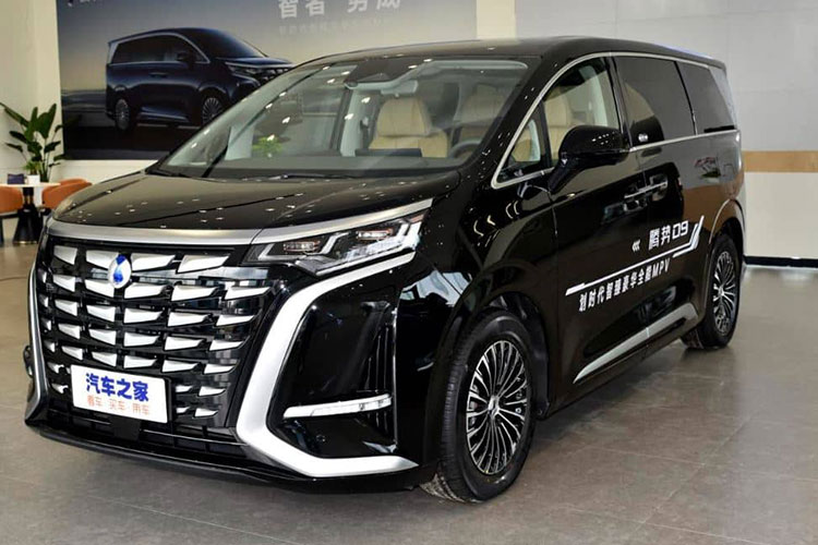 BYD Denza D9 - “Toyota Alphard của Trung Quốc” có giá hơn 1 tỷ đồng