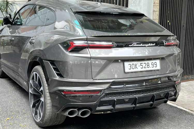 Lamborghini Urus S 2023 hơn 14 tỷ, trúng biển đấu giá 50 triệu đồng