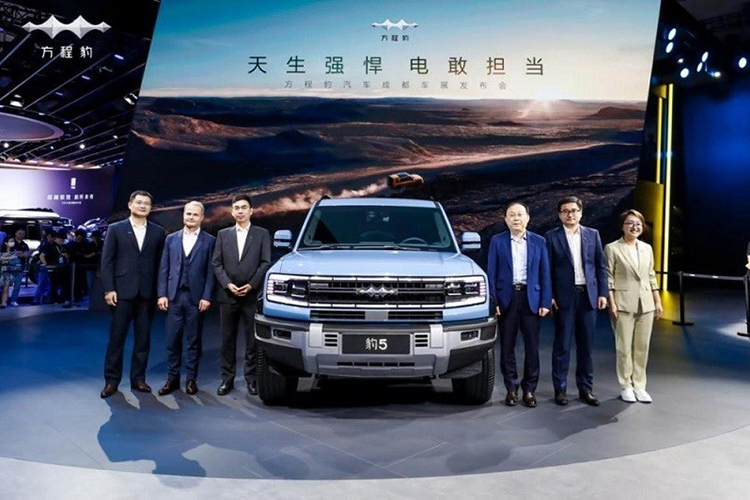 Cận cảnh Fang Cheng Bao Leopard 5 - SUV đang "hot" nhất Trung Quốc 