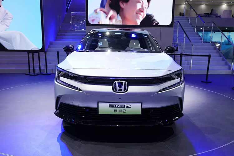 Honda e:NP2 và e:NS2 ra mắt, chạy được hơn 500km/ lần sạc pin