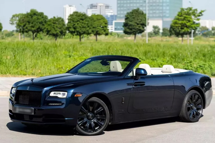 "Soi" Rolls-Royce Dawn mui trần siêu hiếm chỉ 12,8 tỷ tại Việt Nam