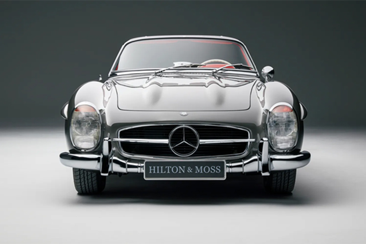 Ngắm "ông cụ" Mercedes-Benz 300SL Roadster phục chế siêu hoàn hảo