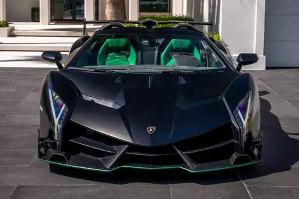 Ngắm Lamborghini Veneno Roadster hơn 141 tỷ đồng của tỷ phú Ả Rập