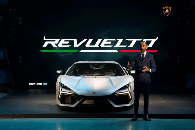 Đại gia Jacky tậu Revuelto hơn 53 tỷ, siêu xe Lamborghini “ăn xăng” ít nhất 