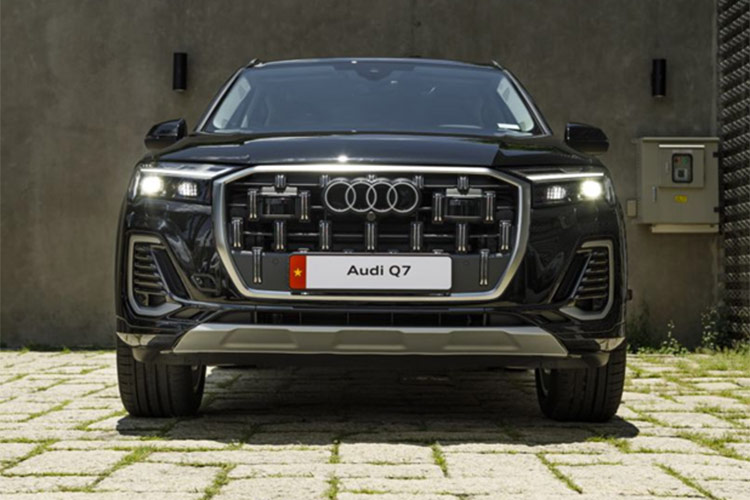 Audi Q7 và Q8 mới “đổ bộ” Việt Nam, từ 3,59 - 4,2 tỷ đồng