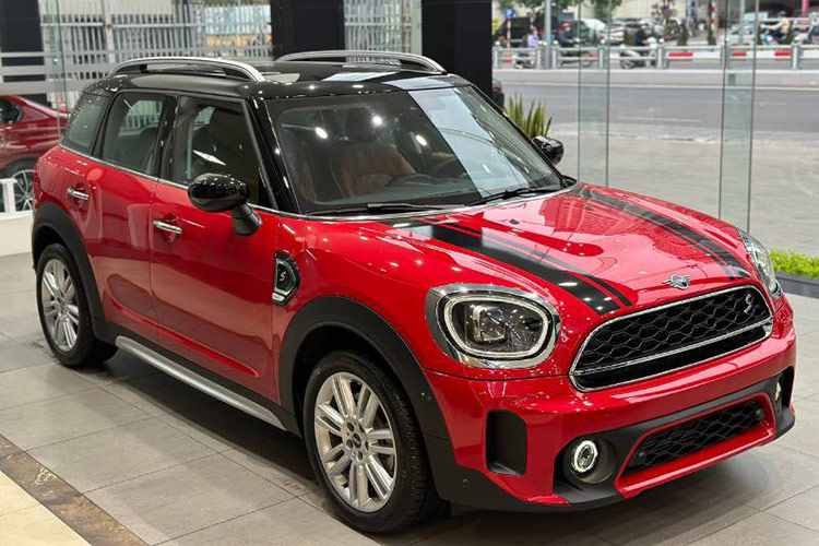 MINI Countryman tại Việt Nam đang giảm tới 10% giá trị xe tháng 9