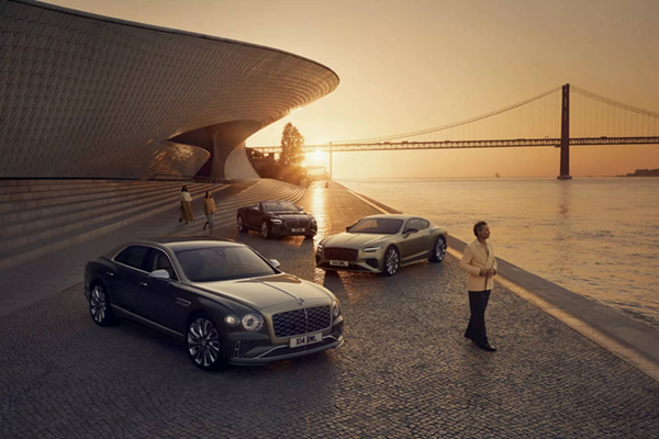 "Soi" loạt xe Bentley Mulliner 2025 cải tiến mạnh tới 782 mã lực 