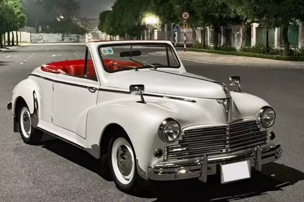 Peugeot 203 Cabriolet "ông cụ" hàng hiếm xuất hiện tại Việt Nam