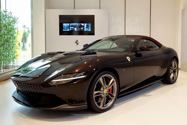 Đại gia Đắk Lắk tậu siêu xe Ferrari Roma màu hiếm hơn 20 tỷ 