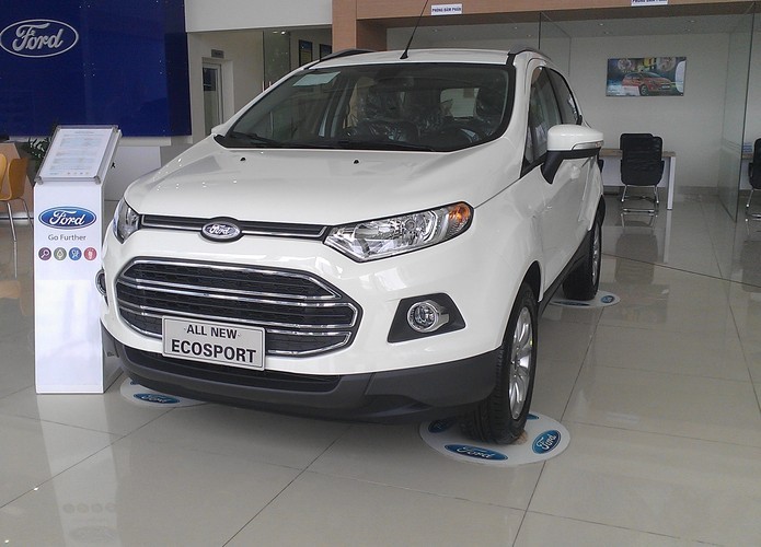 SUV cỡ nhỏ Ford Ecosport làm xe rước dâu tại Đà Nẵng