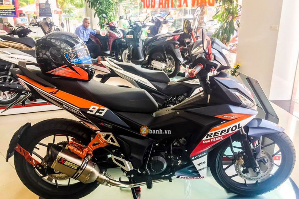 Honda Winner 150 "độ khủng" phong cách RepSol tại VN