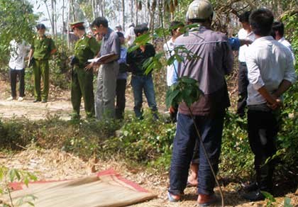 Mảnh giấy vụn có chữ tố kẻ sát nhân ra tay tàn độc