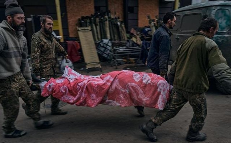 Nga và Ukraine đổ quân vào Bakhmut, hai bên giành nhau từng tấc đất