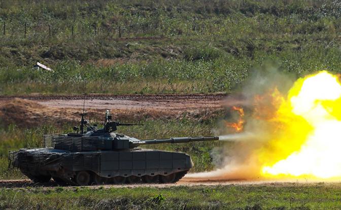 Lợi thế áp đảo, xe tăng T-80BVM Nga ồ ạt tiến về Kupyansk