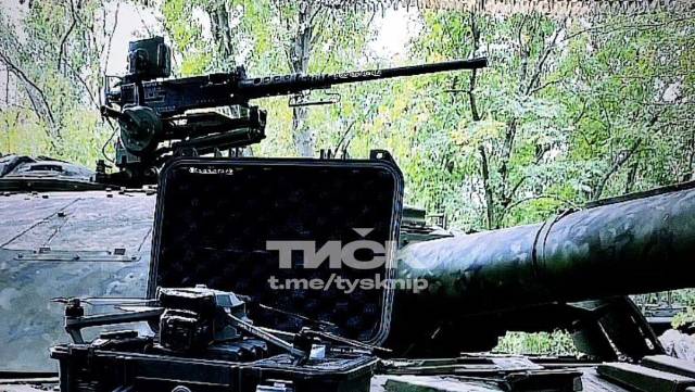 Hết đạn chuẩn Liên xô, T-72AMT của Ukraine phải dùng súng Mỹ