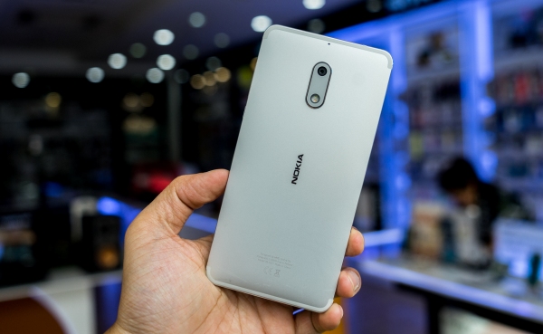 Cận cảnh smartphone tầm trung Nokia 6 chính hãng vừa mở bán