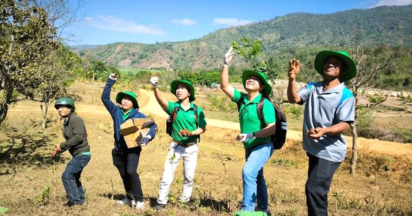 Trồng cây xanh, về với thiên nhiên- liệu pháp chữa lành tâm hồn