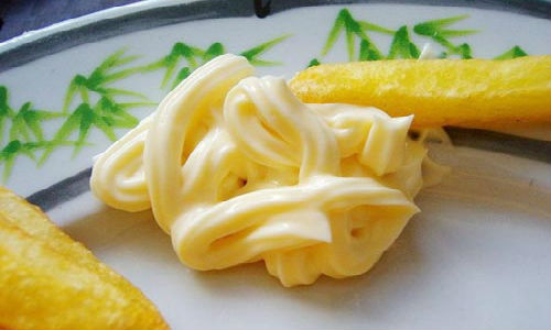 Bí quyết làm sốt mayonnaise ngon tuyệt tại nhà