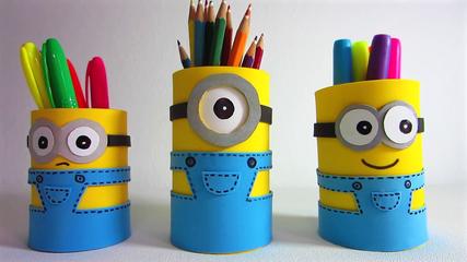 Cách làm ống đựng bút Minion siêu dễ thương