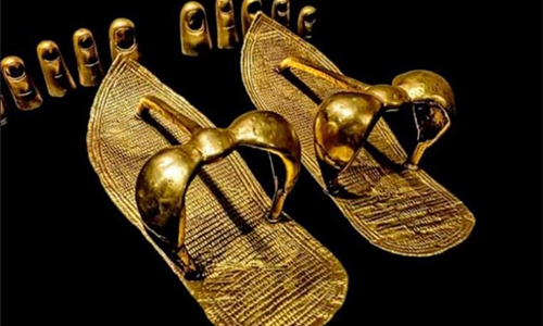 15 kho báu “vô giá” ngủ vùi trong lăng mộ vua Tutankhamun (1)