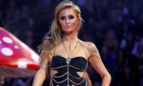 Paris Hilton, cô gái tóc vàng hoe ngày nào giờ đã trưởng thành 