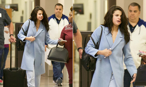 Selena Gomez xuất hiện ở sân bay với bộ dạng xấu xí