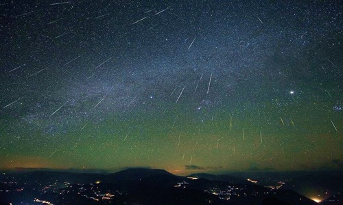 Loạt ảnh mưa sao băng Geminids vừa diễn ra đẹp lung linh