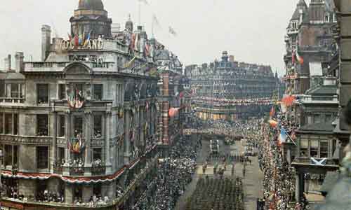 Ảnh cực giá trị về “Ngày hòa bình” ở London 1919